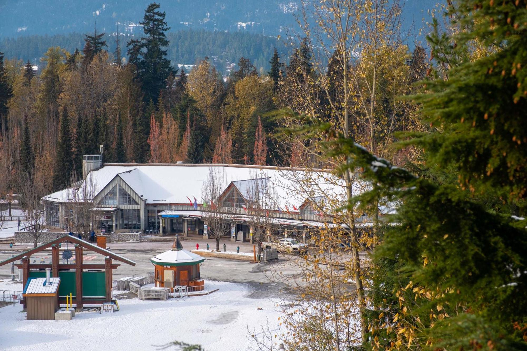 The Aspens By Outpost Whistler Vila Exterior foto